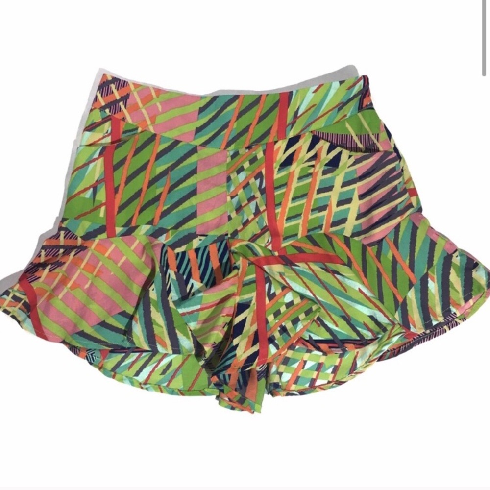 Ruffled hem do+be shorts